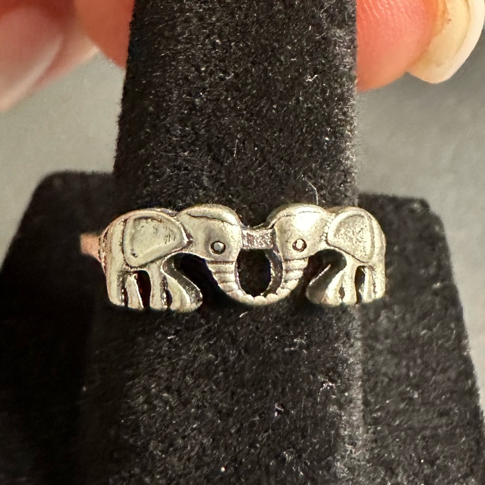 Silver Elephant Ring 6.5
